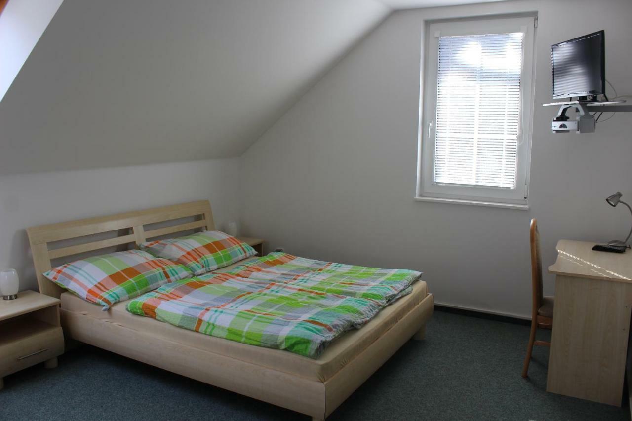 Apartman V Podskali Hluboká nad Vltavou エクステリア 写真