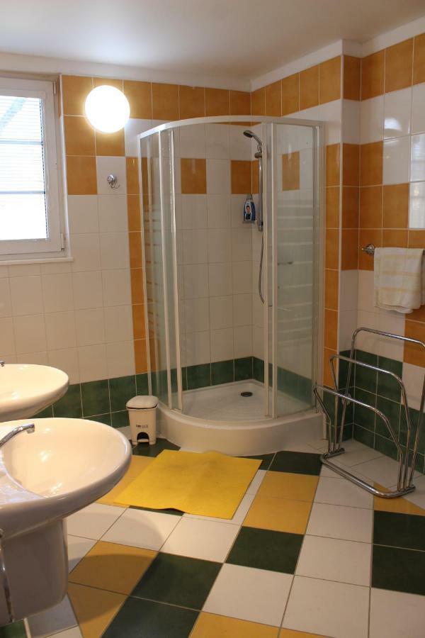 Apartman V Podskali Hluboká nad Vltavou エクステリア 写真