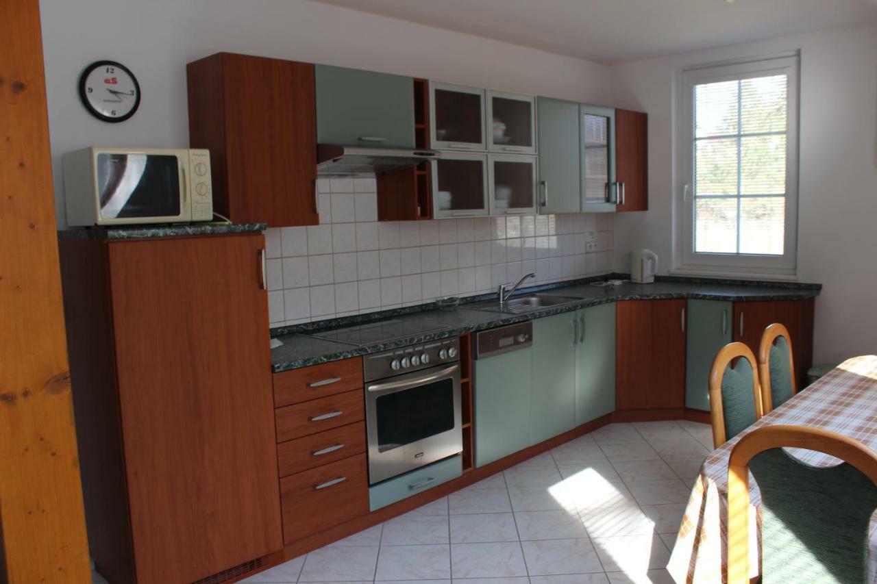 Apartman V Podskali Hluboká nad Vltavou エクステリア 写真